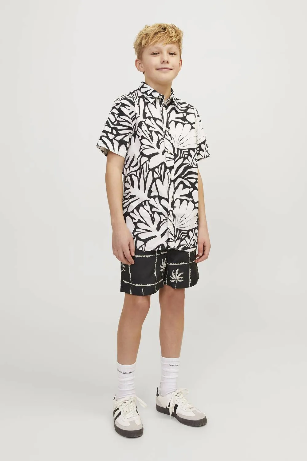 Jack & jones JUNIOR zwemshort JPSTFIJI zwart grijs Jongens Polyester All over print 140